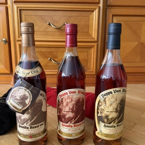 Pappy  Van  Winkle  3 pack 23, 20, & 15