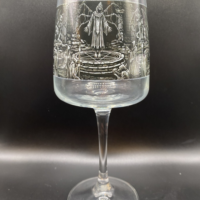 Brujos/Hop Fiction glassware