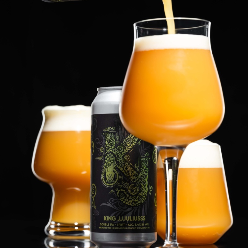Tree House Brewing: 4 cans of King JJJulius. Brewed fresh and cold on 1/28/26.