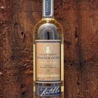 FS: 2018 Extra Añejp Tequila Ocho
