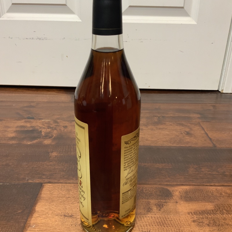 Old Rip Van Winkle 10 Year Kentucky Straight Bourbon Whiskey 2024 Release Free Ship!