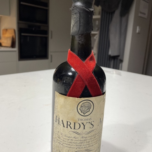 Eldridge Pope Thomas Hardy's Ale: 1968 pint bottle (A1559) - 1st year of production