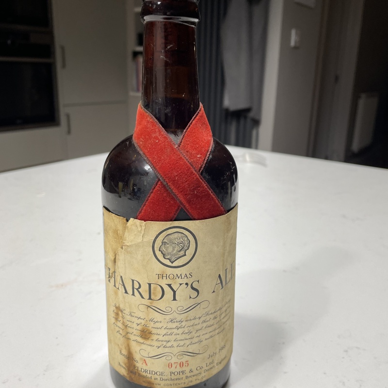 Eldridge Pope Thomas Hardy's Ale: 1968 pint bottle (A0705) - 1st year of production