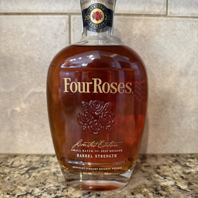 Four Roses Small Batch Limited Edition Barrel Strength 2025 - 109 Proof / 4RSBLE (700 ml)