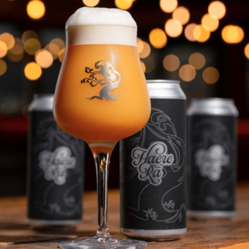 ***1 Can Tree House Haere Ra***