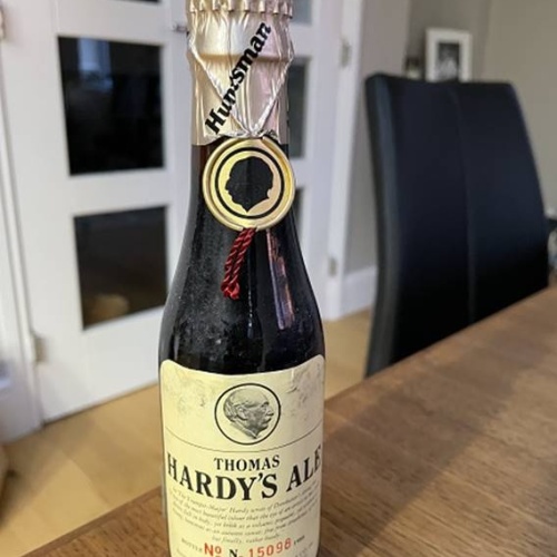 Eldridge Pope Thomas Hardy's Ale: 1986 bottle ('N' prefix 180ml nip)