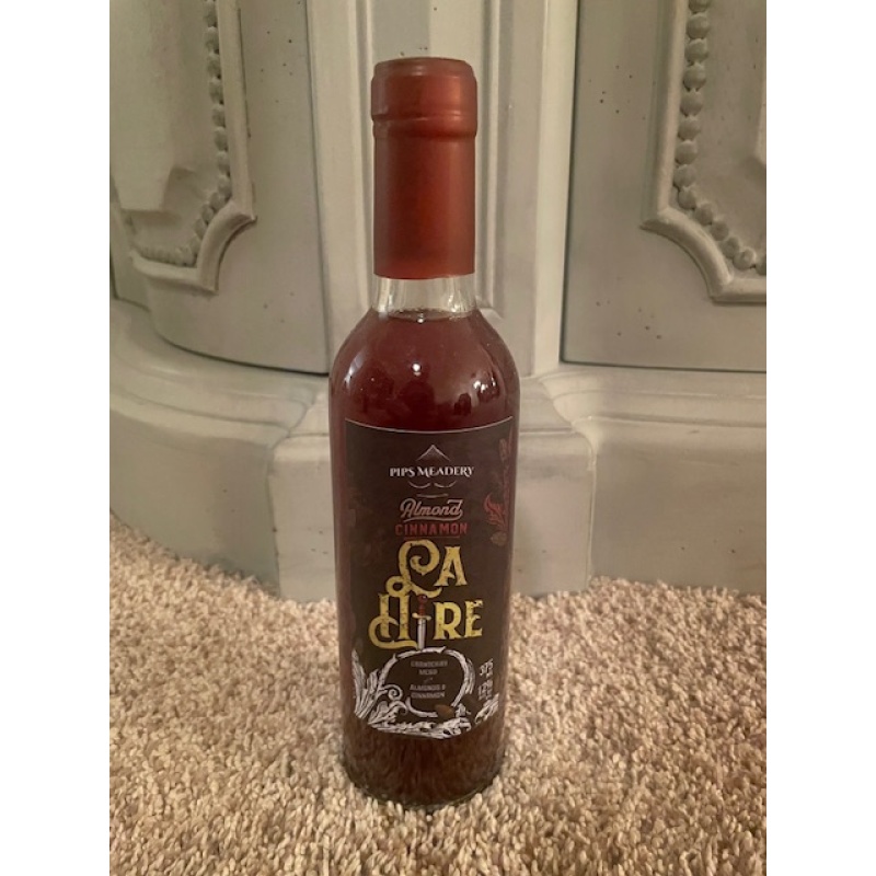 Pips Meadery Almond Cinnamon La Hire