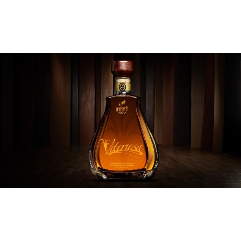 Vitoriosa - Cachaça Extra Premium