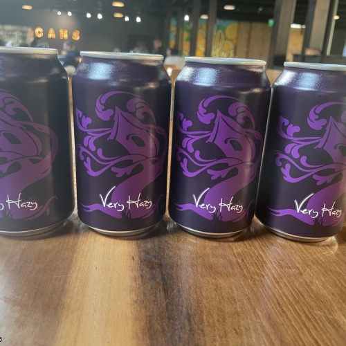 Tree House Brewing 4 * 12OZ VERY HAZY - 4 CANS 05/07/2026